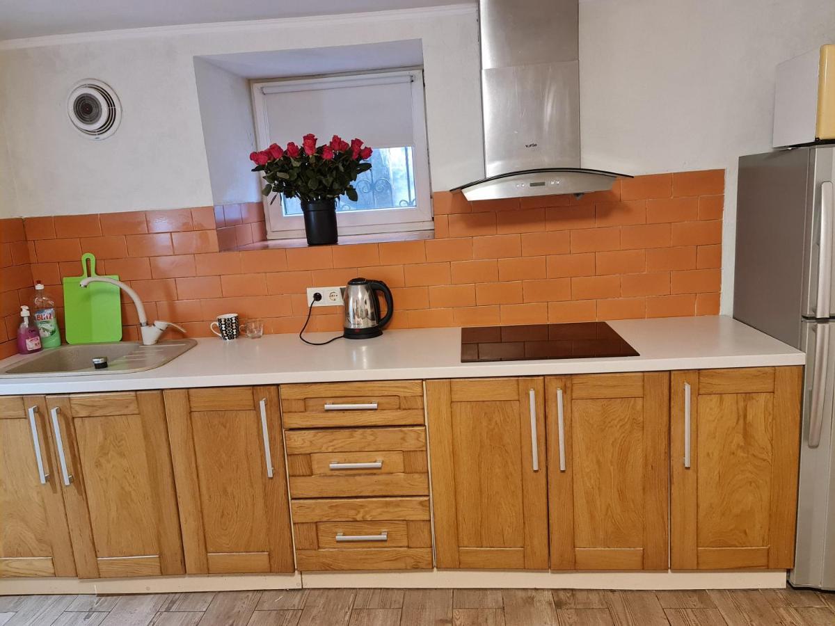 Ferienwohnung Студіо На Кoновальця Lemberg Exterior foto